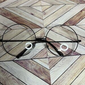 Round Black Frame Glasses